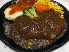-汤姆家的牛排意面披萨(新城市广场店)
