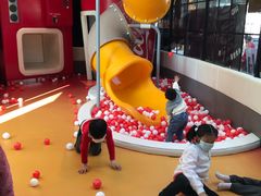 -东方明珠·可口可乐欢乐餐厅