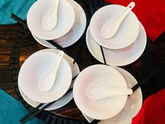 餐具摆设-御膳粥·牛乳粥底火锅·地道顺德菜(容桂店)