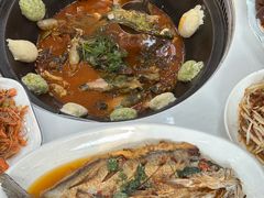-丹水桥地锅鱼·翘嘴鲌·地方特色全鱼宴(丹江口大坝店)