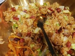哈尔滨红肠炒饭-聚合鑫东北熏酱熟食麻辣面(长阳店)