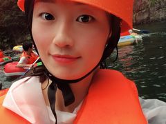 -安吉龙王山峡谷漂流