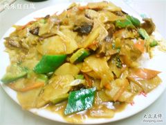 咖喱牛肉盖浇-老头盖浇饭(南京新街口明瓦廊宏光酒店店)
