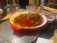 -谭公鱼头·鲜鱼火锅·小龙虾·江湖菜(秀沿路店)