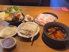 -呷哺呷哺(融创茂店)