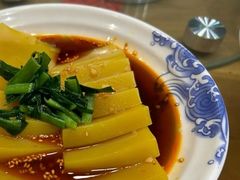 -蓝田九大碗民俗食府(蓝田店)