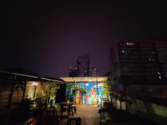 -拖板鞋咖啡旅行酒店(春熙路地铁站店)