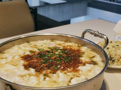 -德林酸菜鱼火锅(南丹店)