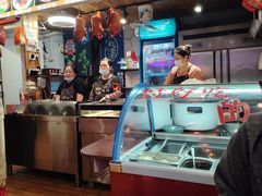 -爆炸头阿姨小四川正宗川味小吃(无任何分店)