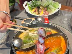 -苗阿哥酸汤牛肉火锅(体育场店)