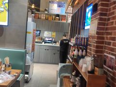 -牛小嫩串串火锅(老国贸总店)