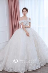 -艾朵婚纱