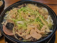 -丽虹云南过桥米线(兴工街店)