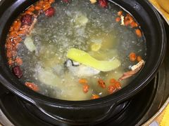 -濠轩阁特色生蚝火锅(水湾路店)