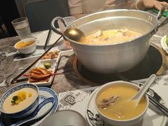 -禄婶鸡煲·打边炉