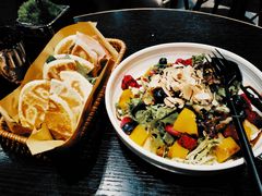 -wineapp葡萄酒餐吧(外滩金融中心店)