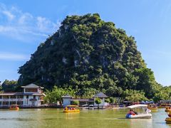-星湖旅游景区七星岩