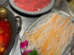 -朱光玉火锅馆(龙阳广场店)