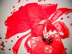 芦苇微微-九月鹰飞汉服摄影工作室