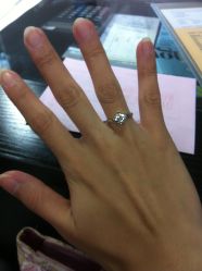 -威德钻石-克拉钻大本营(南京东路店)