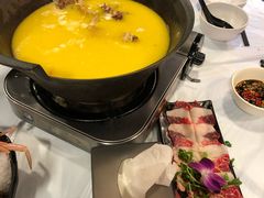 -鲜入围煮花胶鸡海鲜火锅