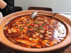 肥肠牛蛙砂锅-马头巷·食景园(苏州总店)