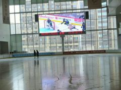 -冰纷万象滑冰场(赣州华润万象城店)