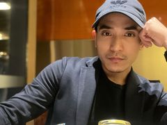 -大中华希尔顿酒店-念自助餐·嗨啤·小龙虾