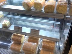 -红宝石·鲜奶小方·海派西点房(南翔店)