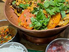 -成都你六姐·牛肉冒菜(城市集市合生汇店)