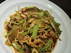 -闫府私房菜·老字号(恒隆店)