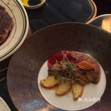 欧式电影般浪漫🌹 上海极具艺术感的牛排bar