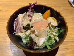 三文鱼蔬菜沙拉-斗牛士牛排(南京东路店)