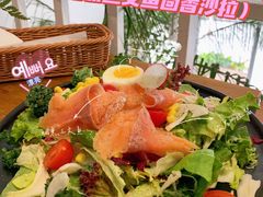 烟熏三文鱼茴香沙拉-CHILLAX轻乐时(侨建·Hi City店)