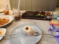 -必胜客(中大银泰店)