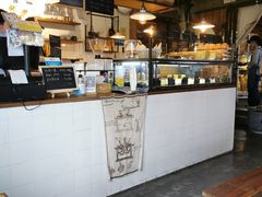 面包甜点陈列柜-仙峰天然面包(迎宾路店)