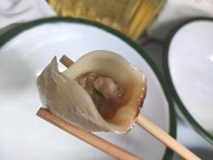 虾肉锅贴-众口斋锅贴(银泰城店)