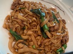 干炒牛肉河粉-粤江春·早茶·潮粤菜·宴会(罗湖宝能中心店)