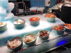 -淡尾·海鲜自助概念餐厅(虹桥南丰城店)