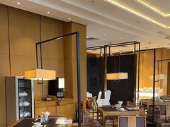 -鱼鲜饭香·招牌汽锅剁椒鱼头王