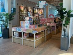 -猫的天空之城概念书店(北戴河蔚蓝海岸店)
