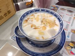 -广信牛奶甜品世家(台东店)