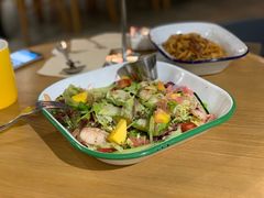 鲜柚芒果沙拉-HELLO 27 意面·沙拉·帕尼尼