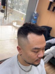 -纯剪男士理发馆·烫染专业店