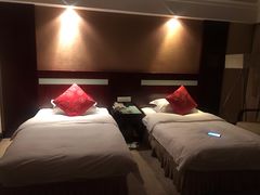 -华雅花园大酒店