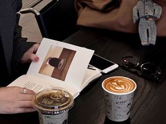 -M Stand(南京紫峰大厦店)