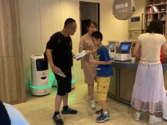 -汉庭优佳(上海恒隆广场南京西路地铁站店)