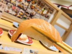 火炙三文鱼-大起水产回转寿司(道顿堀店)