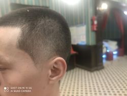 -海文先生国潮烫染男士理发馆