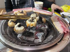 -围炉肉舍•炭烤活鳗•丹东海鲜烤肉(步行街店)